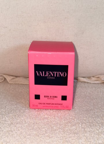 Valentino born roma donna - valentino, in