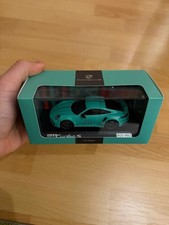 Porsche 911 Turbo S Grün