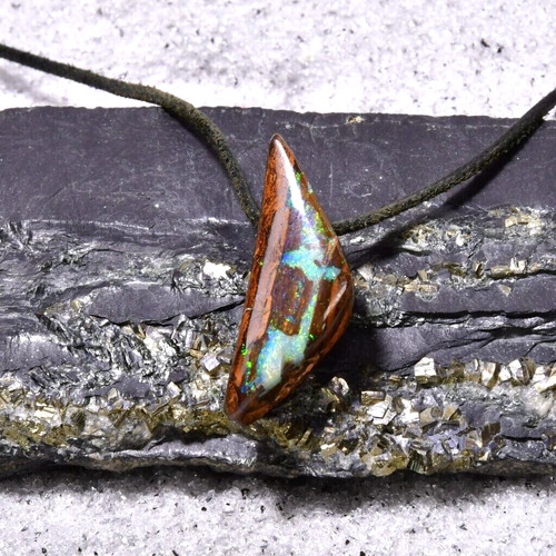 Boulder opal anhänger - boulder,