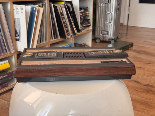 Mattel intellivision - mattel, –