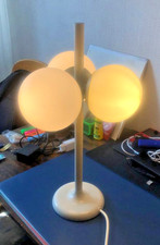 Kaiser Leuchten Space Age Tischlampe 1970er – Opalglas, Originalmodell 45216/033
