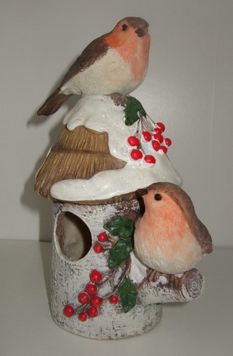 Rotkehlchen auf vogelhaus - rotkehlchen,