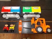 Lego® Duplo Eisenbahn - Intelli - 2 Cargo- Wagen u. Codestein + Stapler etc.