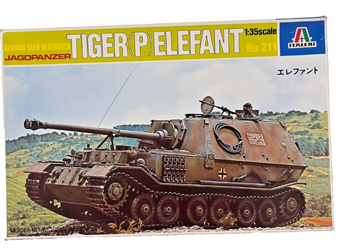 Italeri 211 - 1:35,