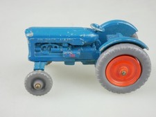72a Fordson Major Tractor - 39313 Matchbox Regular Wheels