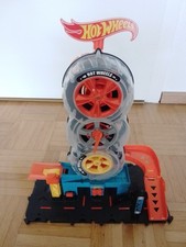 Hot Wheels City Super Twist Tire Shop Spielset