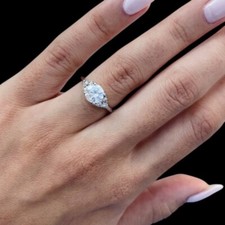 Diamant-Verlobungsring rund