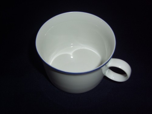 Kaffeetasse weiß blauer - , rand