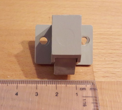 Verriegler schnapper - 1,