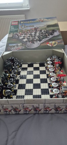 Lego kingdoms chess - kingdoms,