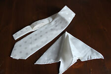 Krawatte und Einstecktuch Set