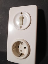 Bakelit Kipp Licht Schalter / Steckdosen Kombi doppel weiß Unterputz alt antik