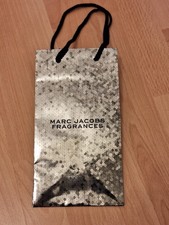 Marc Jacobs Geschenktüte