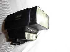 Metz  Mecablitz  40 MZ-2 + SCA 3401 Blitzschuh  Aufsteckblitz