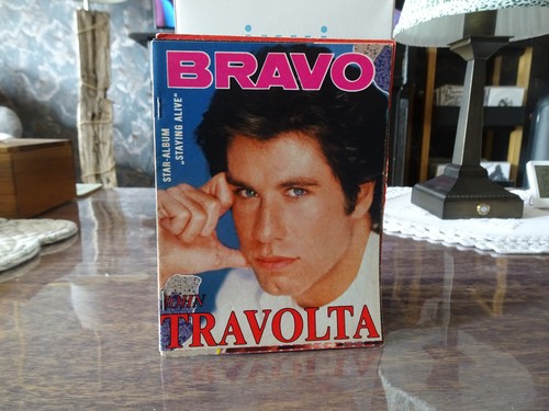 John travolta stayin alive - john,
