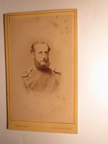 Soldat offizier mit bart - offizier,