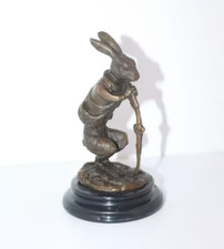 Bronze Skulptur Figur ," Hase mit Stock " , signiert A.Cain , Höhe 14cm  /201