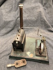 Hübsche antike Dampfmaschine