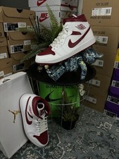 Air Jordan 1 Mid Reverse