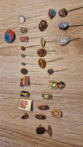 Ddr pins anstecknadeln - &,