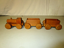 Massiv Holzeisenbahn Lok Waggon groß zum Nachziehen