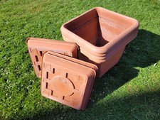 4 Pflanzkübel Nora inclusive Untersetzer terrakottafarben