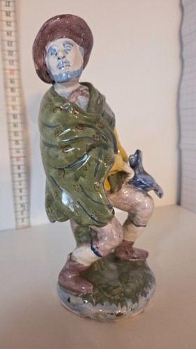 Porzellanfigur bauer taube - m.,
