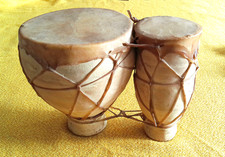 Afrikanische Trommel Bongo Doppeltrommel aus Marokko Musik