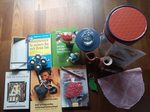 Flohmarktkiste sammelsurium - flohmarktkiste,