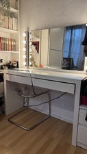 malm schminktisch mit Spiegel und Stuhl