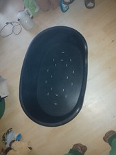 Hundekorb kunststoff xxl Oval ohne Kissen (kleiner riss im boden).
