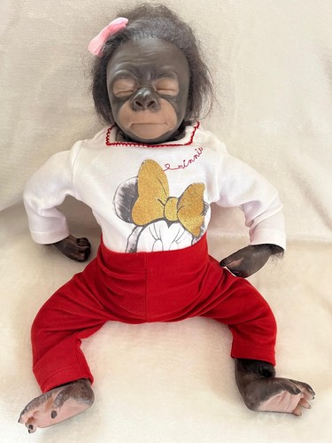 Reborn baby gorilla - gorilla, pearl
