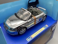 Modellautos 1:18 Revell Audi TT Roadster Chrom mit OVP