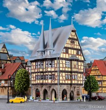 Kibri Z 36403 - Rathaus Alsfeld L 7,0 x B 7,0 x H 12,5 cm Bausatz Neuware