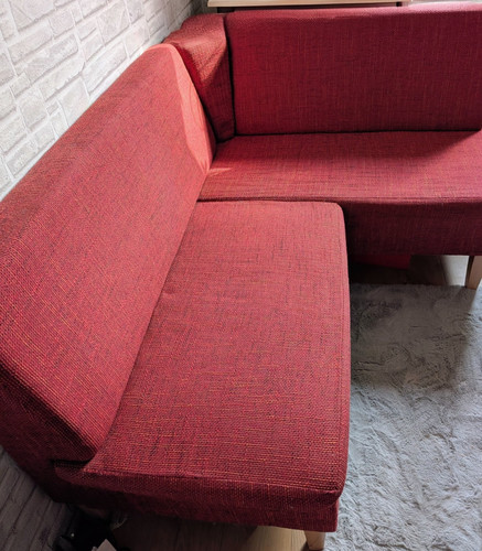 Moderne rote essecke - rote, eckbank