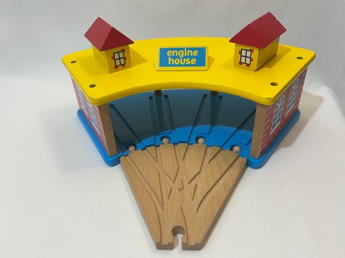 Lokschuppen aus holz - lokschuppen, &