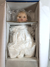 Laura Tuzio-Ross Puppe  Mary