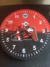 Eintracht Frankfurt Wand-Uhr – Maskottchen Attila & Skyline (Fanartikel, selten
