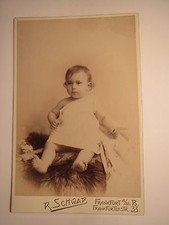 Frankfurt a. M. - Bockenheim - kleines Kind - Baby - Portrait / KAB