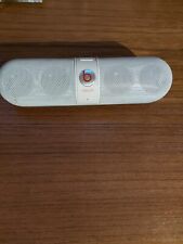 Beats pill by Dr. Dre in weiß