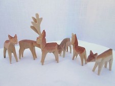 6 geschnitzte Rehe natur aus