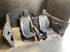 Seats complete toyota yaris - seats,