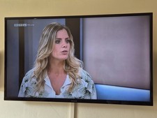 TELEFUNKEN D49F283N3C LED TV