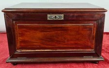 BESTECKSCHRANK. MAHAGONIHOLZ