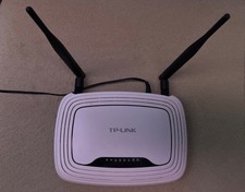 TP-LINK TL-WR841ND 300 Mbps 4-Port 100 Mbps Funk Router Gebraucht