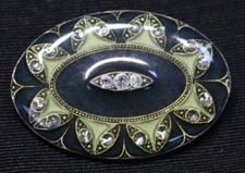 Designer Brosche Catherine