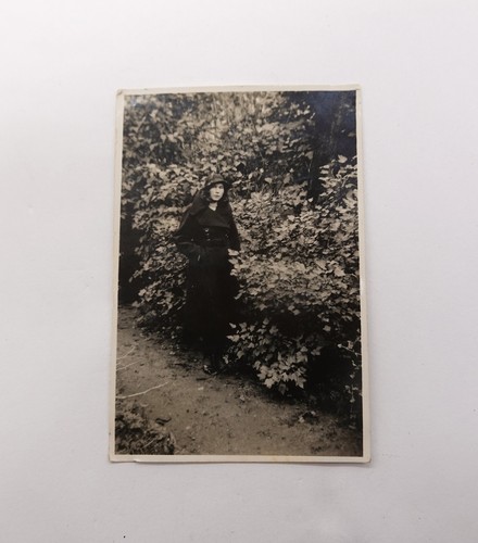 Foto frau ohne uniform - ohne,