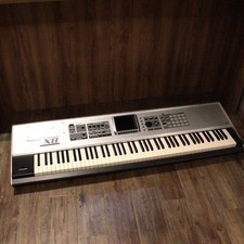 Roland fantom synthesizer - fantom-x8,