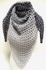 Handgehäkeltes Tuch