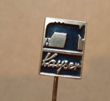 alte Anstecknadel    Kayser